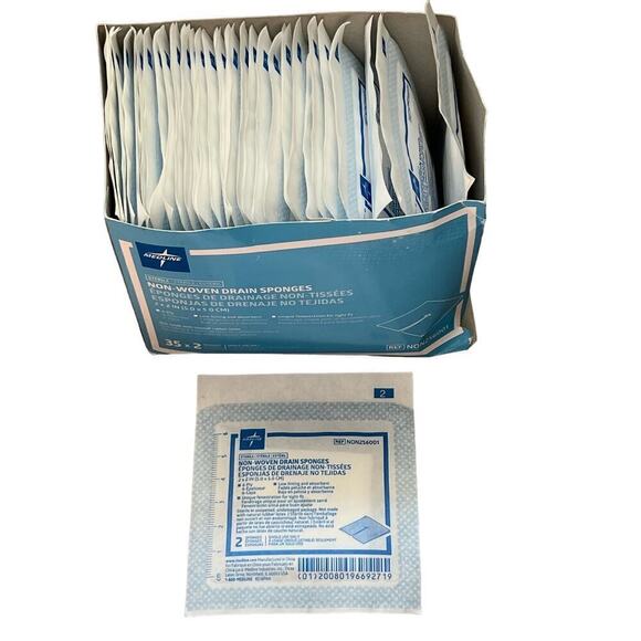 Medline Caring Non-Woven Drain Sponges Sterile 2x2 in Box of 31 x 2 Sponges - Picture 1 of 5